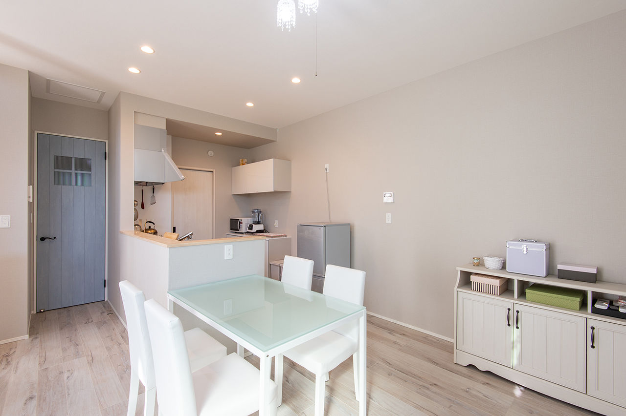 ＭＯＫ　ＨＯＵＳＥ　（ポラスグループ） 【1000万円台/ローコスト/ペット】吹抜けや窓の工夫で叶えた“陽だまりリビング”。愛猫と癒しの時間を満喫の建築実例画像4