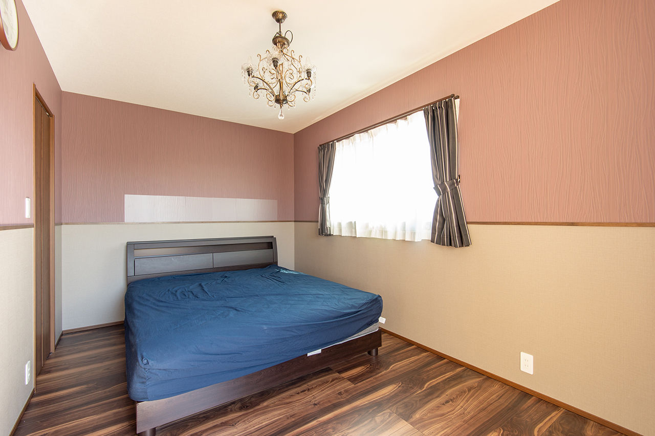 ＭＯＫ　ＨＯＵＳＥ　（ポラスグループ） 【1000万円台/ローコスト/ペット】吹抜けや窓の工夫で叶えた“陽だまりリビング”。愛猫と癒しの時間を満喫の建築実例画像6