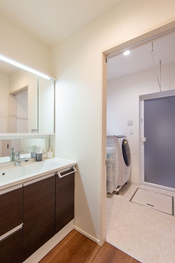 ＭＯＫ　ＨＯＵＳＥ　（ポラスグループ） 【1000万円台/ローコスト/3LDK】階段の吹抜けから温かい光が差し込む、家族の笑顔があふれる家の建築実例画像10