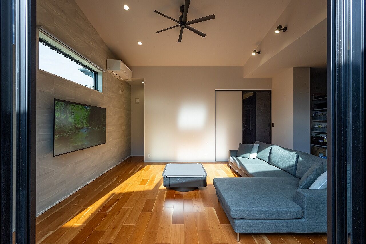 北辰工務店（ポラスグループ） 【2000万円台/30坪台/平屋/間取り図有】プライベートな中庭から光を取り込んだ、開放的なリビングのある家の建築実例画像4