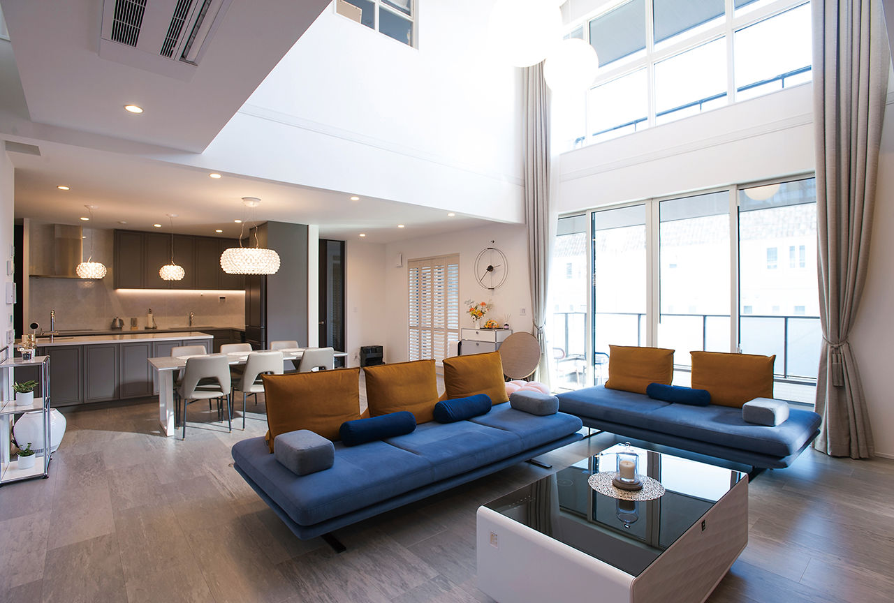 山万（京成本線、京成千葉線、JR総武線沿線を中心とした地域） 【67坪｜ビルトインガレージ2台分｜4LDK】吹き抜けやアイランドキッチン…土地紹介からすべてを叶えた邸宅の建築実例画像2