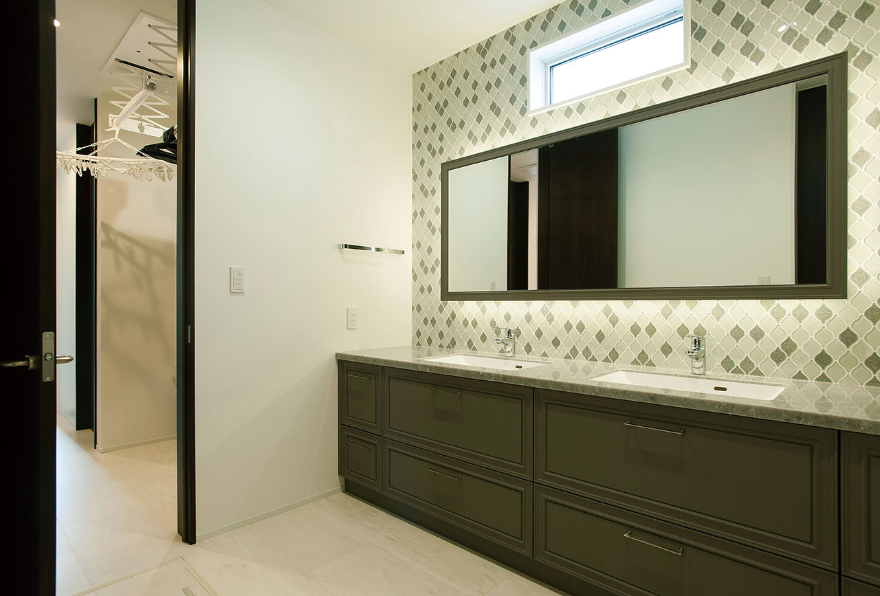 山万（京成本線、京成千葉線、JR総武線沿線を中心とした地域） 【67坪｜ビルトインガレージ2台分｜4LDK】吹き抜けやアイランドキッチン…土地紹介からすべてを叶えた邸宅の建築実例画像6