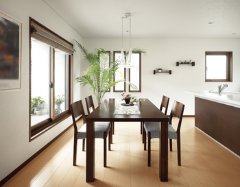 ミサワホーム 家族の絆を育む3階建2世帯住宅　ガレージ上の「蔵」がゆとりを実現の建築実例画像2