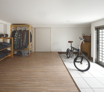 ミサワホーム 遊び心を満たすカフェ風ガレージ。変化に富んだ立体的空間の楽しさの建築実例画像6