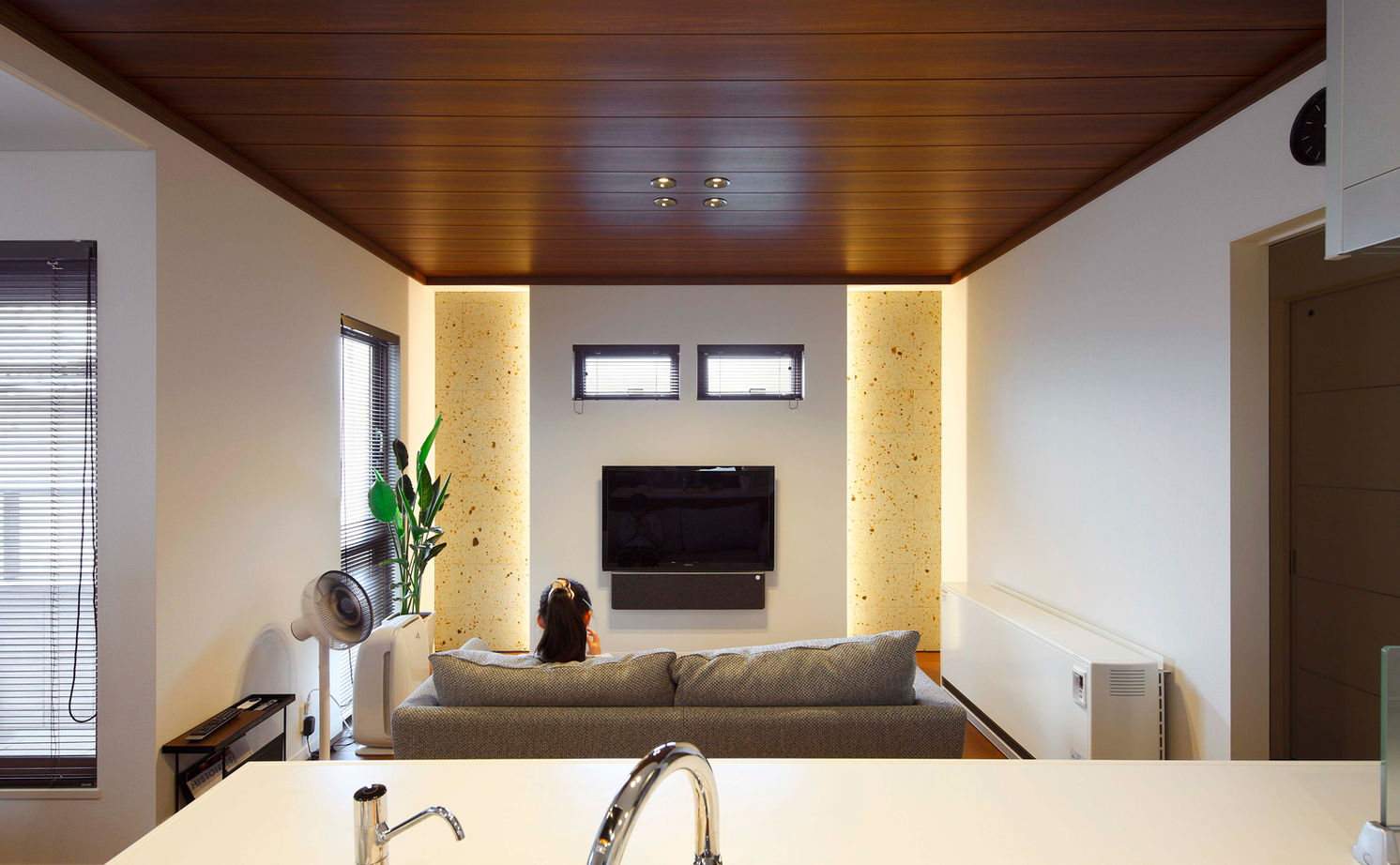 ミサワホーム 20坪の敷地で広く暮らす工夫が満載。ビルトインガレージや大収納空間「蔵」の建築実例画像2