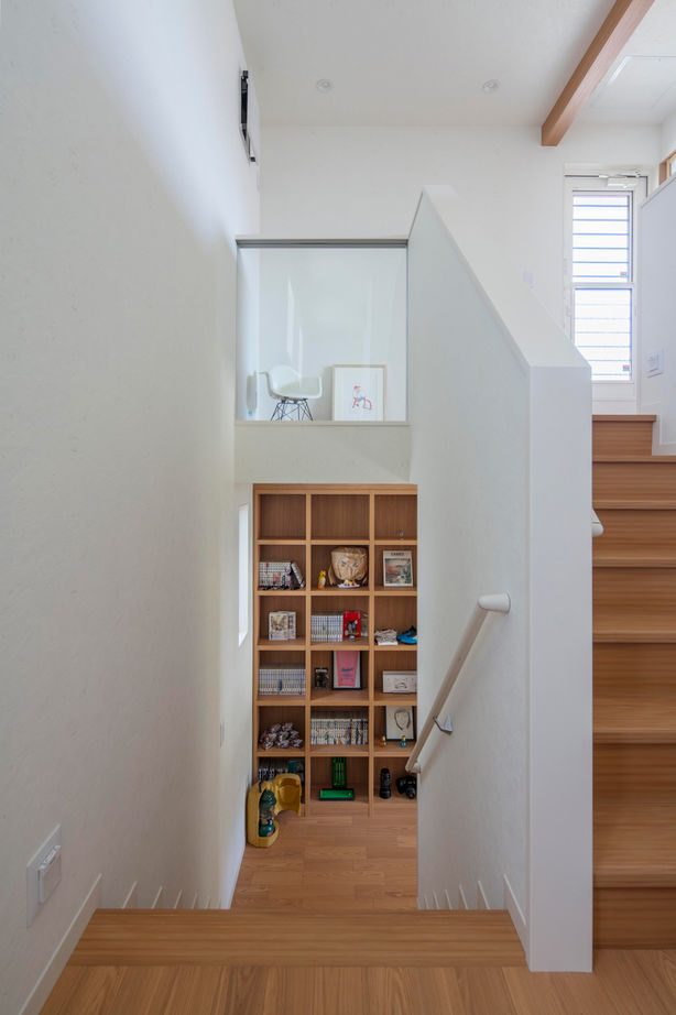 ミサワホーム 開放的な3.5mもの高天井のLDK。子育てを楽しむゆとりの大空間設計の建築実例画像6