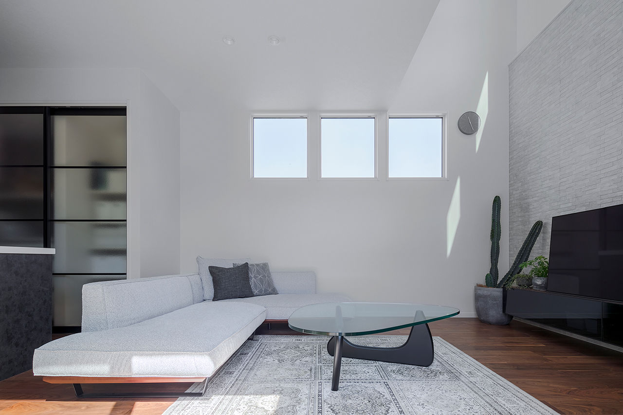 ミサワホーム 3方向の光を招く陽だまりリビング。ふたりで共有する「くつろぎの時間」の建築実例画像3