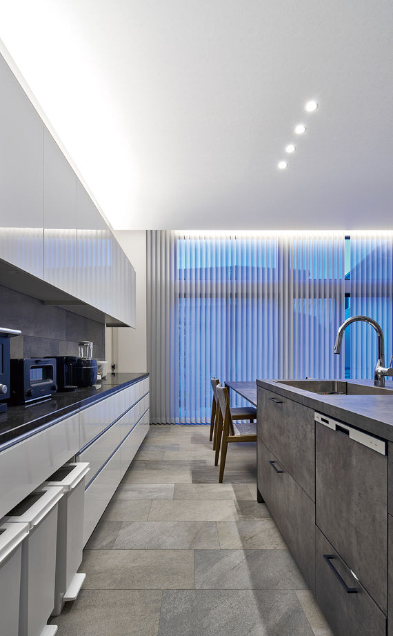 ミサワホーム 【蔵のある家/大収納/中庭】生活空間を美しく保つ収納計画と、細部まで整えられたシンプルデザインの建築実例画像5