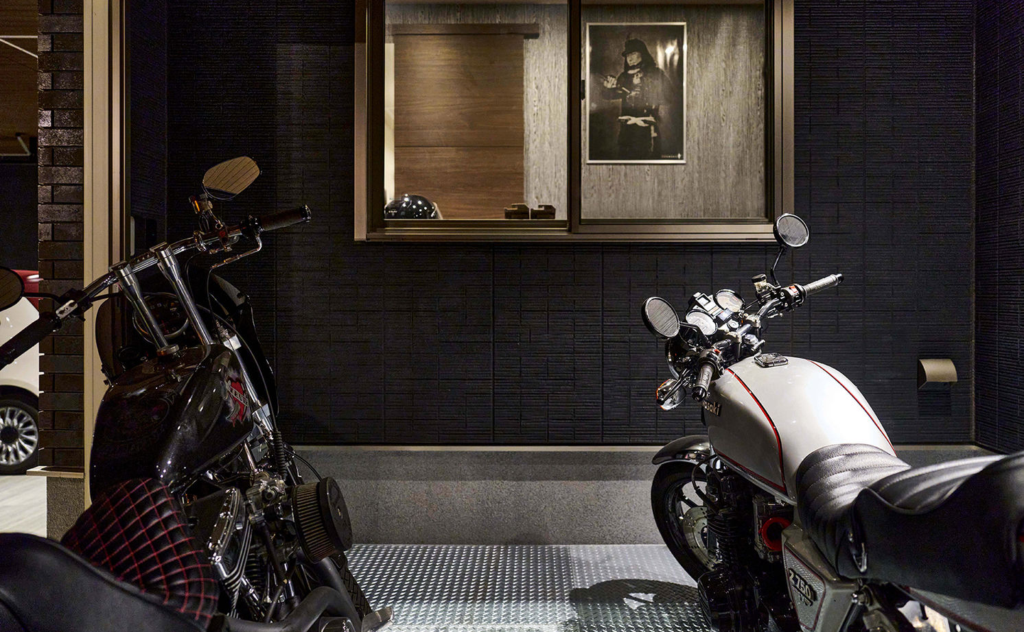 ミサワホーム 【高天井・ビルトインガレージ・趣味を楽しむ】至福の時間を愉しむ、ガレージのある住まいの建築実例画像5