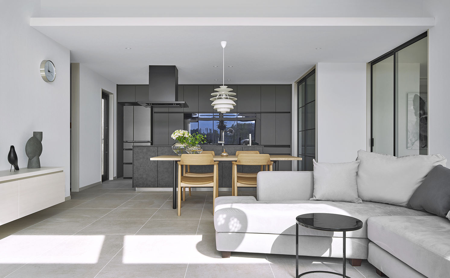 ミサワホーム 【大開口・高天井/シンプルデザイン/高断熱】美しい自然を借景とした、眺めのいい住まいの建築実例画像9