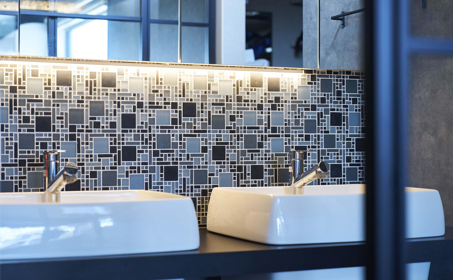 ミサワホーム 【大開口・高天井／高断熱／ペットと暮らす】田園風景を眺め、サウナやホームジムで自分時間を楽しむ住まいの建築実例画像10