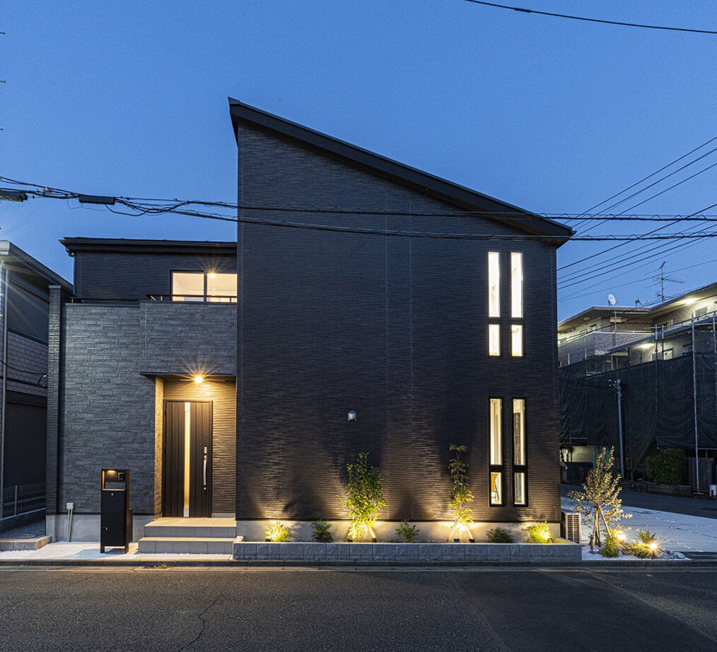 タクトホーム 【1000万円台／家事動線／収納充実／間取図】デザイン性を重視し、「お洒落であること」を追求した住まいの建築実例画像2