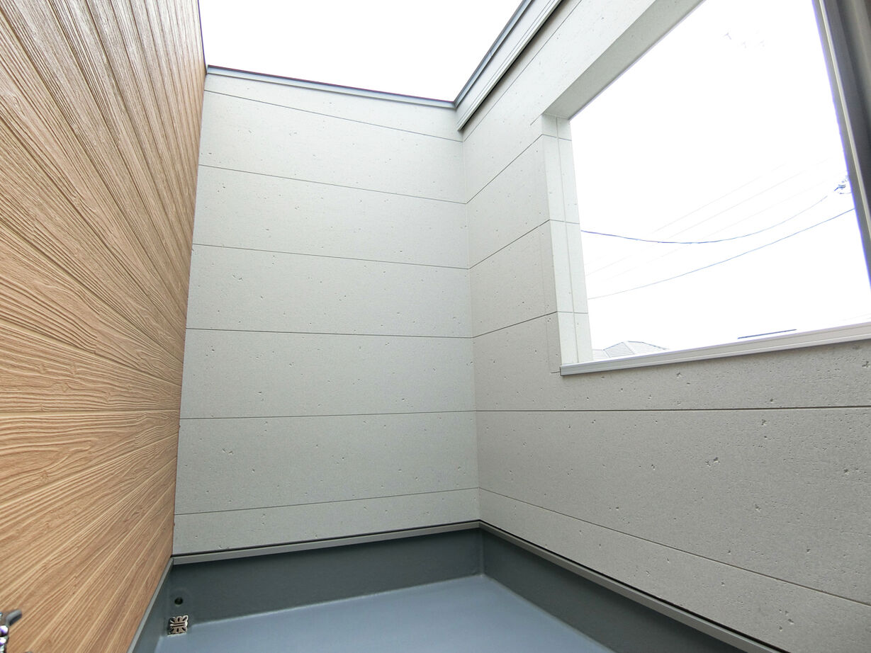 アルホームサービス（シンプルノート茨木・高槻スタジオ） 茨木市｜2200万円台｜狭小地｜タテにもヨコにも広がりを感じる、敷地の狭さを感じさせない家の建築実例画像8