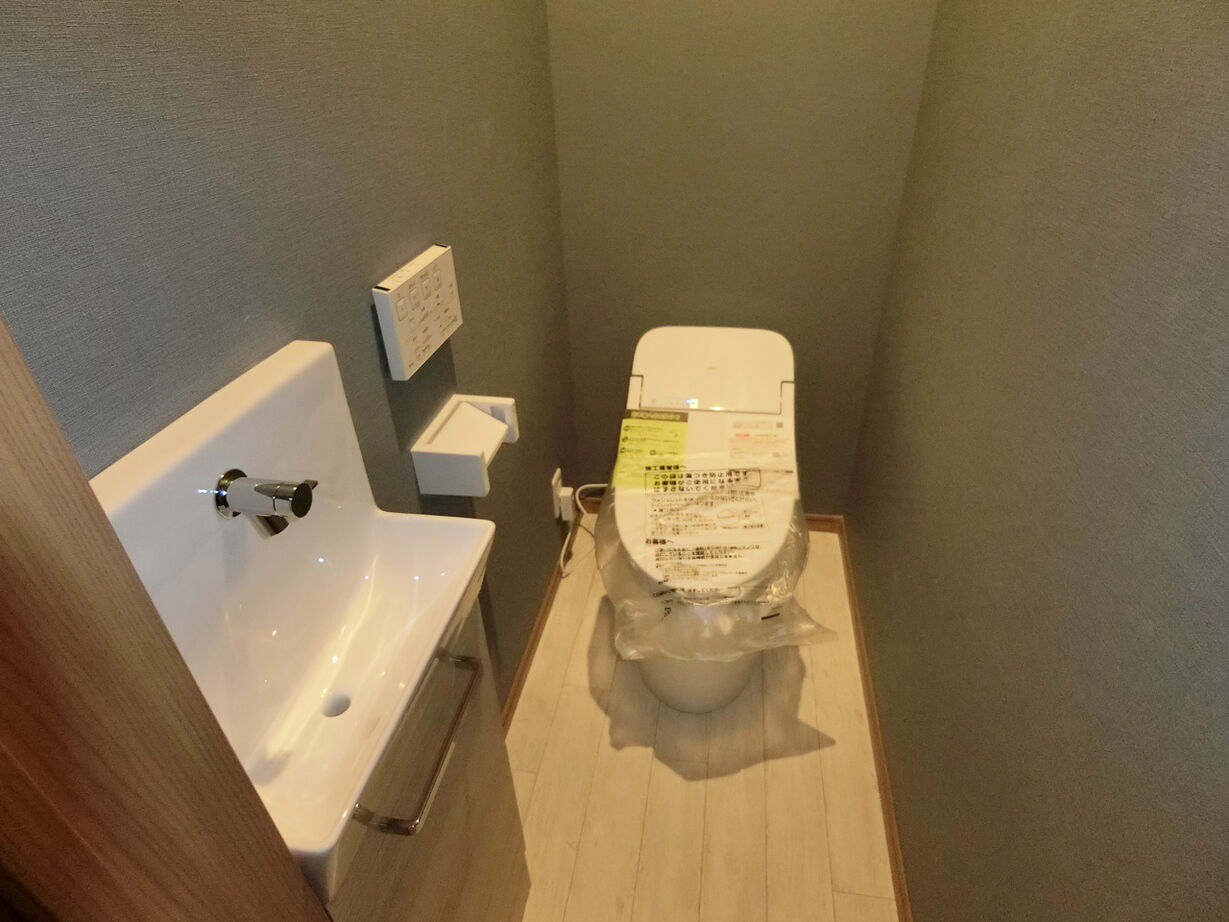 アルホームサービス（シンプルノート茨木・高槻スタジオ） 大阪市｜狭小地｜間取り図あり｜キッチンとテラスが一体につながる、外ごはんを楽しめる家の建築実例画像4