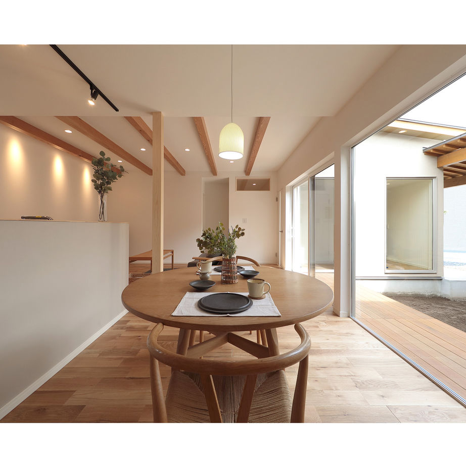 WABIKA/廣神建設（ひろかみけんせつ） 【2,741万円/平屋】家族のプライベート空間を満喫できる中庭と豊かに暮らすコの字型の家の建築実例画像3