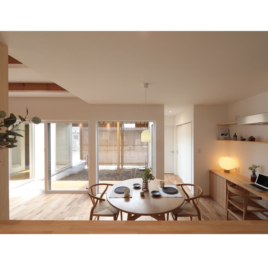 WABIKA/廣神建設（ひろかみけんせつ） 【2,741万円/平屋】家族のプライベート空間を満喫できる中庭と豊かに暮らすコの字型の家の建築実例画像5