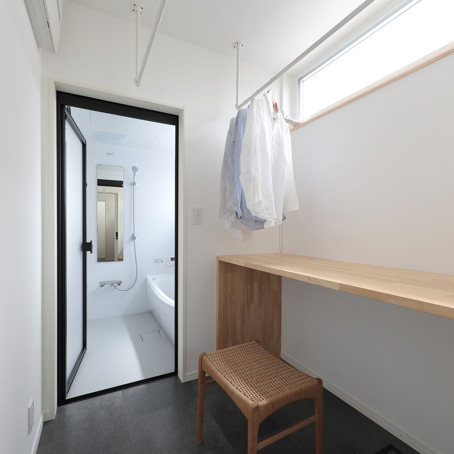 WABIKA/廣神建設（ひろかみけんせつ） 【2,741万円/平屋】家族のプライベート空間を満喫できる中庭と豊かに暮らすコの字型の家の建築実例画像8