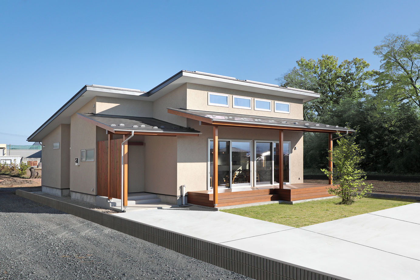 WABIKA/廣神建設（ひろかみけんせつ） 【平屋】庭とのつながりが生む、自然との暮らしを楽しむ家の建築実例画像1