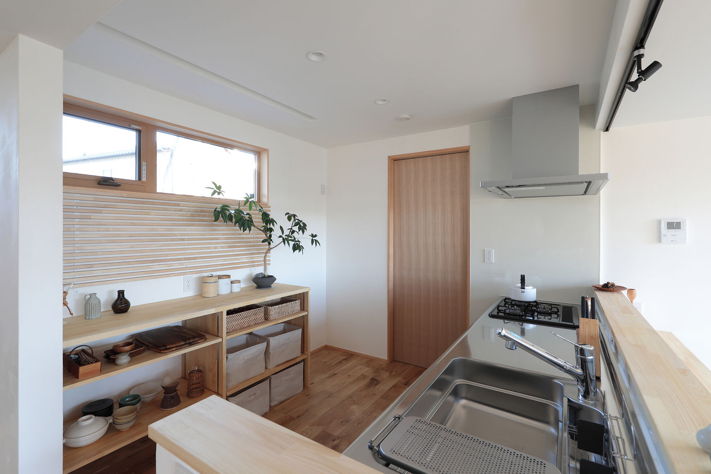 WABIKA/廣神建設（ひろかみけんせつ） 【2000万円台/和モダン】坪庭を愉しむおもてなしの家の建築実例画像7