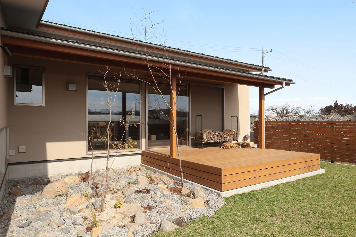 WABIKA/廣神建設（ひろかみけんせつ） 【本体価格2000万円台/35坪/平屋】光と陰を楽しむ和モダンの平屋の住まいの建築実例画像10