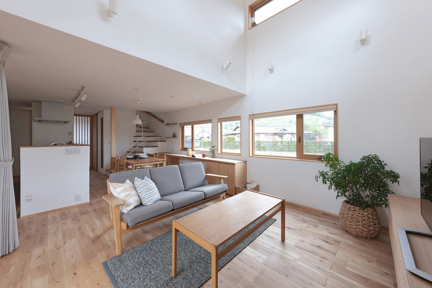 WABIKA/廣神建設（ひろかみけんせつ） 【本体価格2500万円～2999万円/33.5坪】北側に住まう家の建築実例画像3