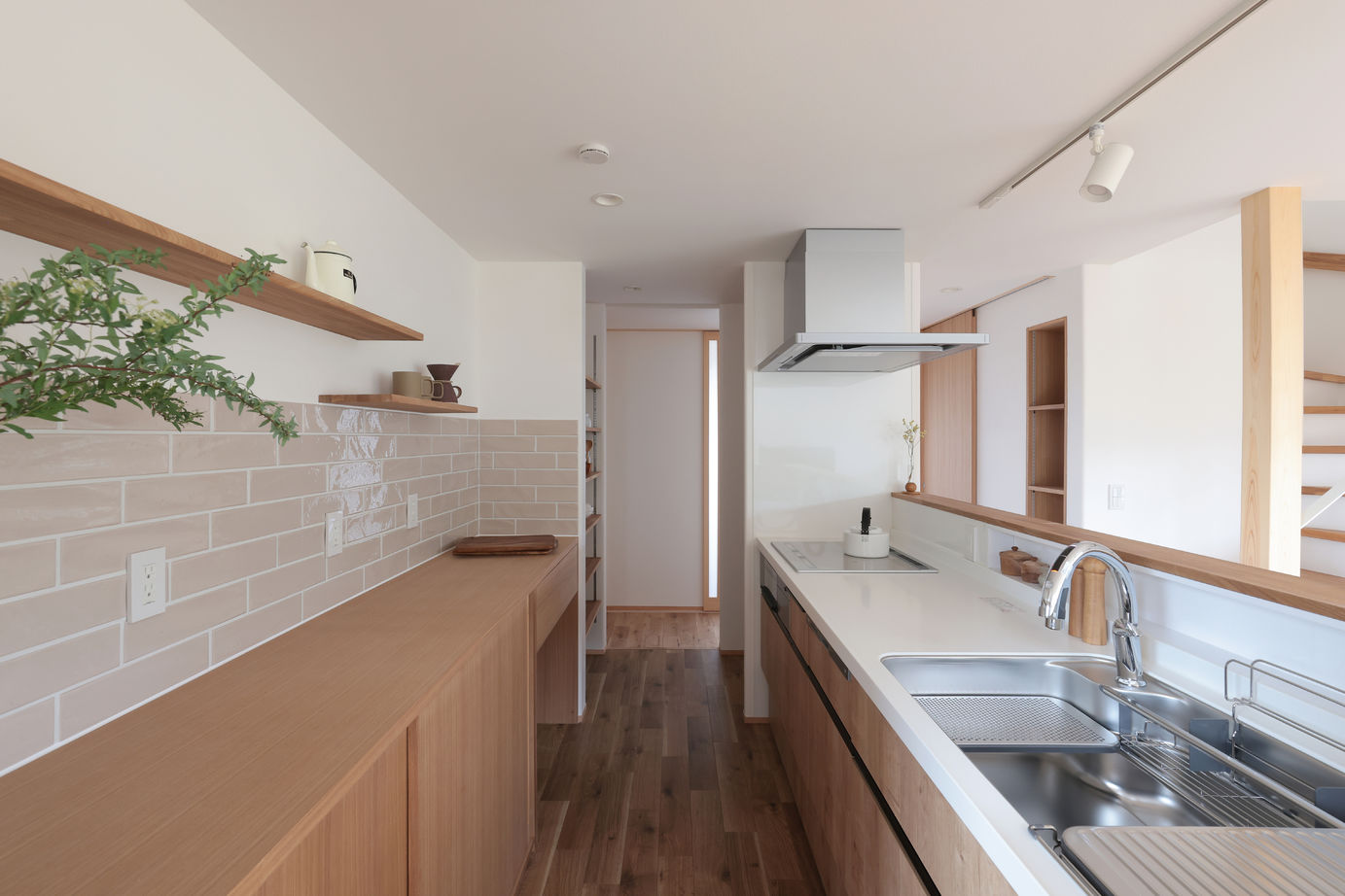 WABIKA/廣神建設（ひろかみけんせつ） 【本体価格2500万円～2999万円/33.5坪】北側に住まう家の建築実例画像4