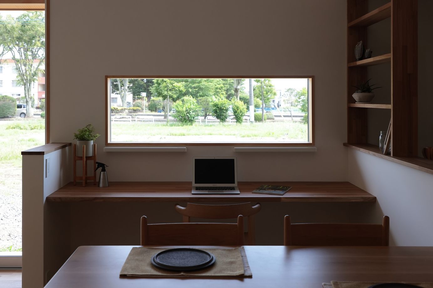 WABIKA/廣神建設（ひろかみけんせつ） シンプルな空間に繊細な色合せ。素材の美しさが活きる平屋の建築実例画像4