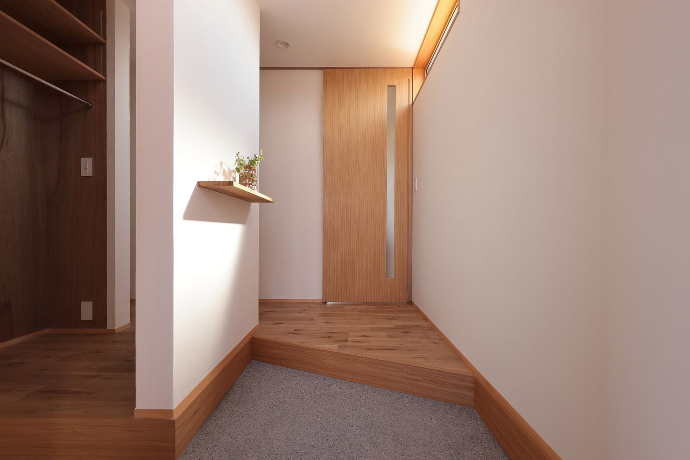 WABIKA/廣神建設（ひろかみけんせつ） シンプルな空間に宿す、美しさ。自然素材の風合いに包まれた家の建築実例画像10