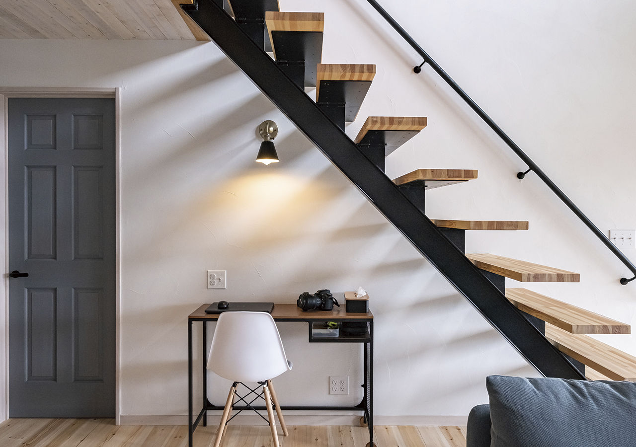 富士ホームズデザイン 広がる空、緑の木々、海が見える眺望が楽しめる立地に、通り抜ける風を感じる平屋のサーファーズハウスの建築実例画像4