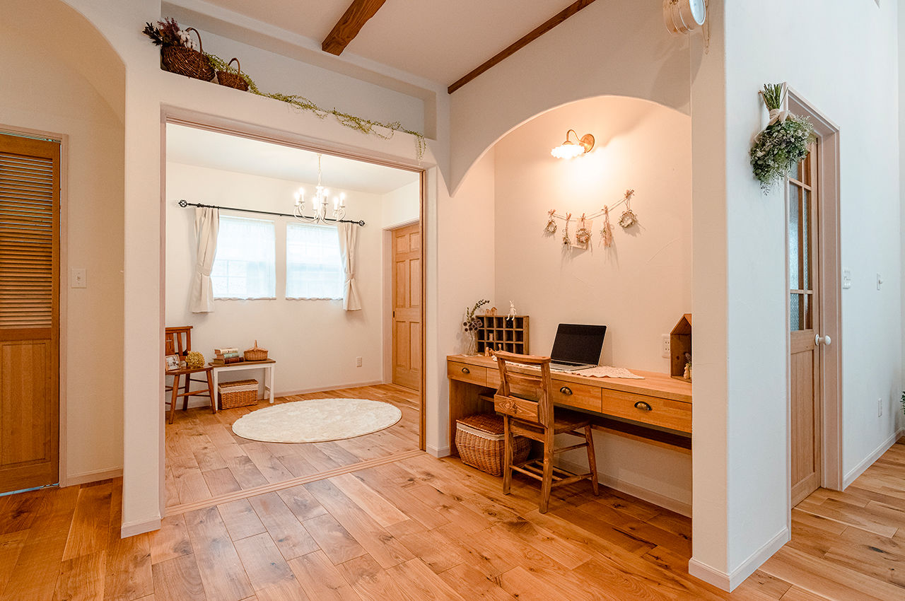 富士ホームズデザイン ナチュラル＆プロヴァンス！３０坪台/海外のような外観で憧れのとんがり帽子のおしゃれな家の建築実例画像5