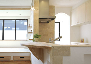 無添加住宅 【新潟/2000万円台/自然素材/漆喰】手を入れることさえ楽しみになる　体に優しく美しい天然素材の家の建築実例画像7