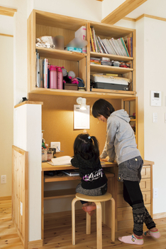 次世代の家　門目建設 「商売っ気の無い所が信頼に繋がった」自然素材と造作家具に囲まれた家の建築実例画像6