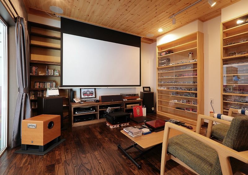 次世代の家　門目建設 オーディオルームやビルトインガレージなど、「男のロマン」が詰まった平屋住宅の建築実例画像3