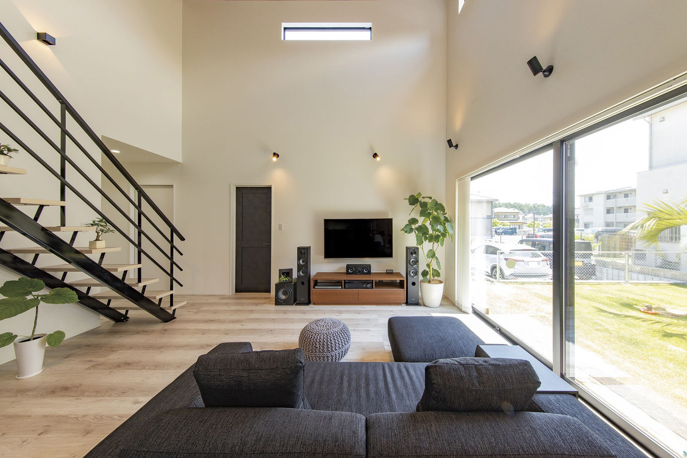 イシンホーム住宅研究会　大縄林業 シンプルな中に「好き」を集めて。独創的デザイン×動線設計にこだわった快適な家の建築実例画像7