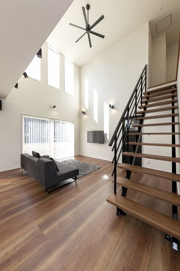 イシンホーム住宅研究会　大縄林業 【1500～1999万円台/間取り有】アットホームな対応が決め手！収納と動線がぐるっと繋がる、一年中快適な家の建築実例画像2