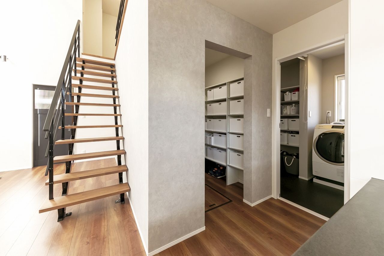 イシンホーム住宅研究会　大縄林業 【1500～1999万円台/間取り有】アットホームな対応が決め手！収納と動線がぐるっと繋がる、一年中快適な家の建築実例画像5