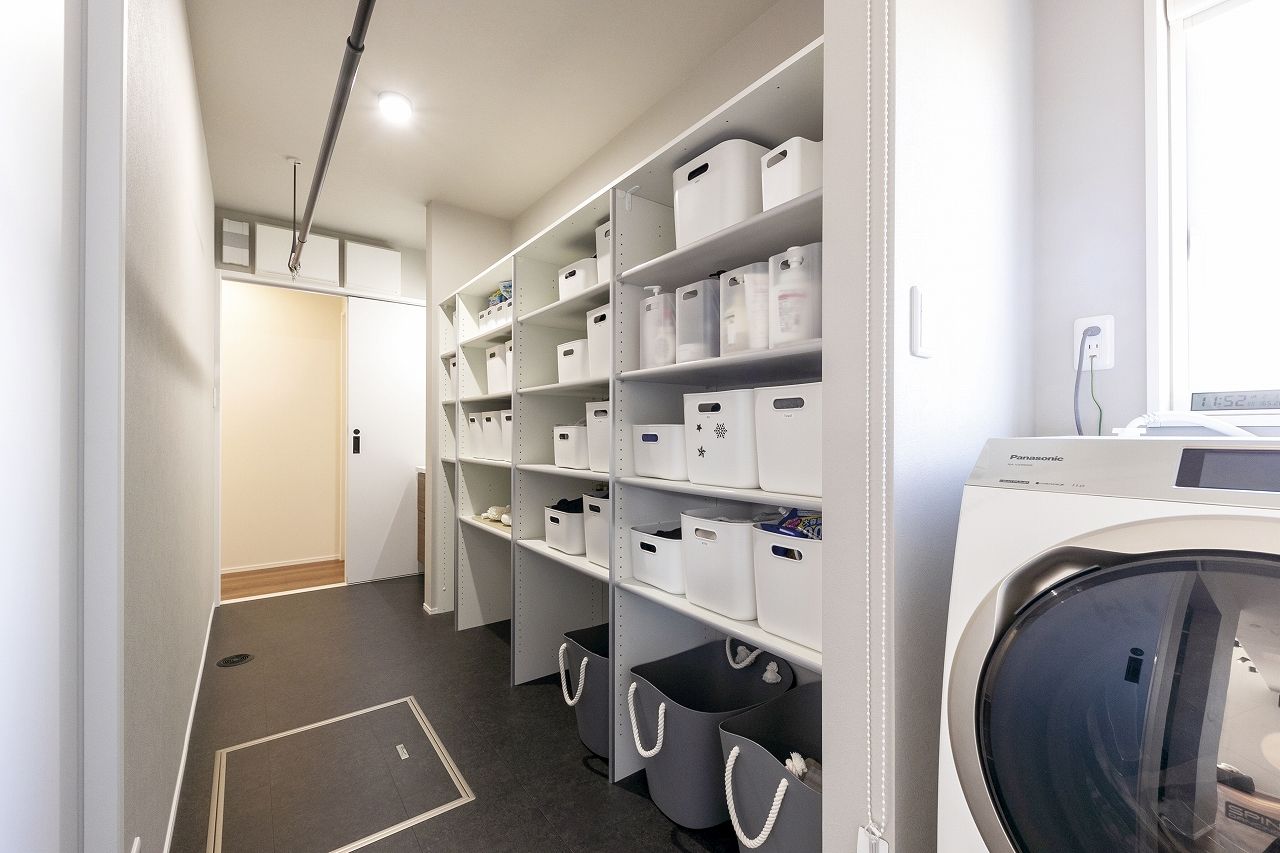 イシンホーム住宅研究会　大縄林業 【1500～1999万円台/間取り有】アットホームな対応が決め手！収納と動線がぐるっと繋がる、一年中快適な家の建築実例画像6