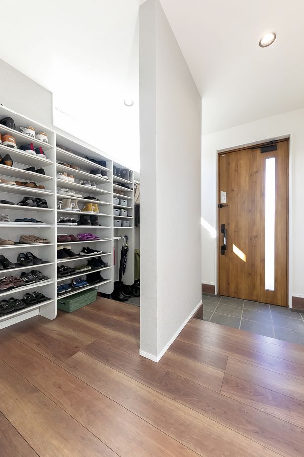 イシンホーム住宅研究会　大縄林業 【1500～1999万円台/間取り有】アットホームな対応が決め手！収納と動線がぐるっと繋がる、一年中快適な家の建築実例画像9