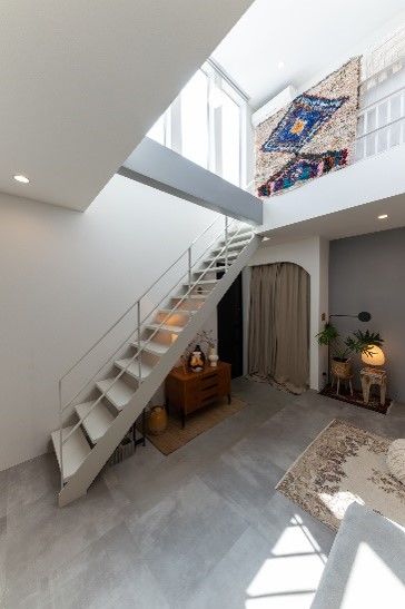 VIVACE / 中谷建設工業 【2000万円台/非日常/高窓/38坪】たっぷりの光が差し込む開放的で優雅な空間の建築実例画像7