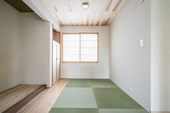 hoku archidesign 【間取図有｜3500～3999万円｜4LDK｜建築家と建てる】手塗りの左官仕上げがかっこいい二世帯住宅の建築実例画像4