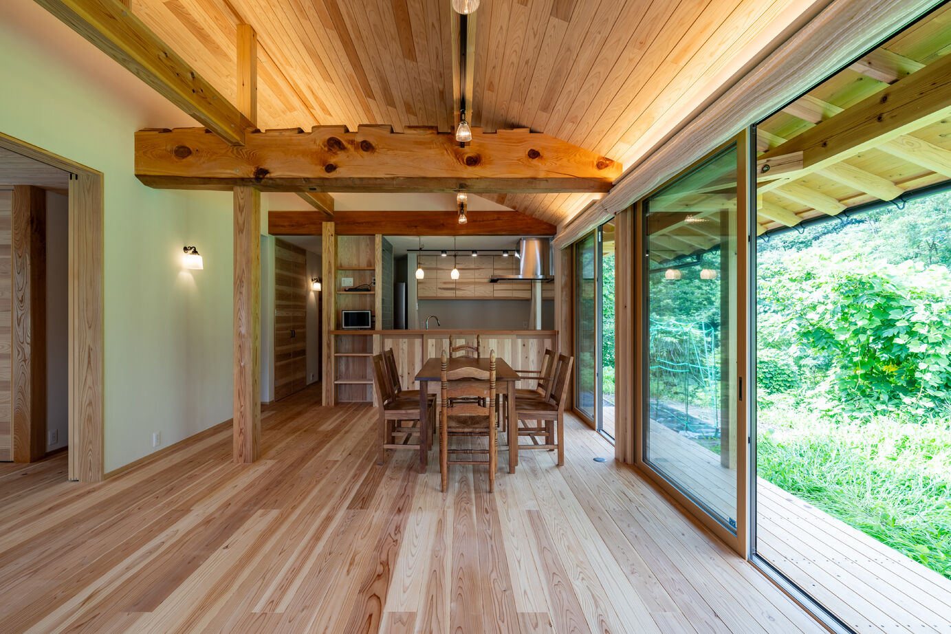 hoku archidesign 【間取図有｜3500～3999万円｜2LDK｜建築家と建てる】自然を感じながら住まう平屋の建築実例画像2