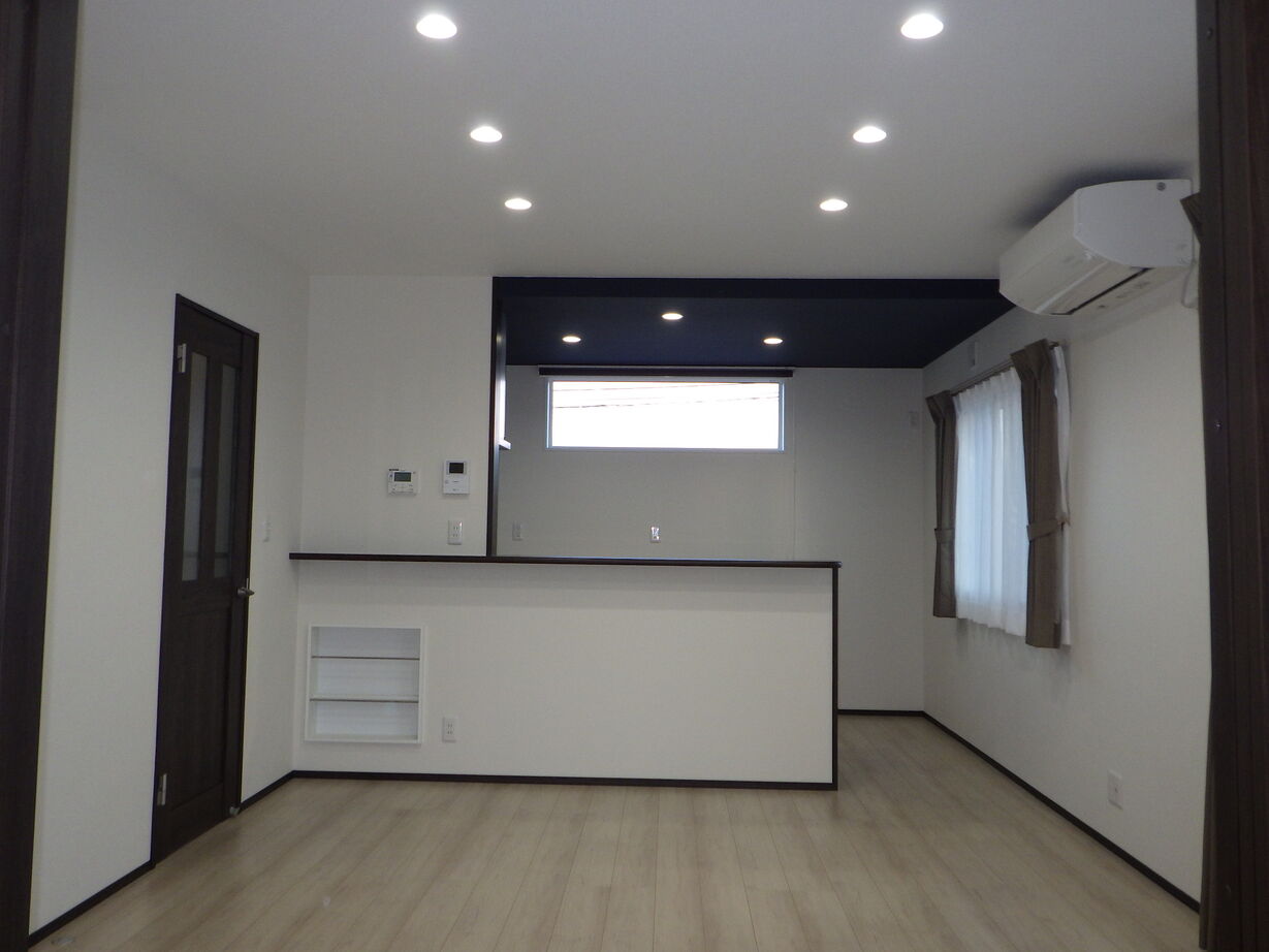 【置賜エリア】羽山総合建設 【山形県】眺望を楽しむキッチン。家族の毎日をちょっと贅沢にする私たちだけの住まいの建築実例画像2