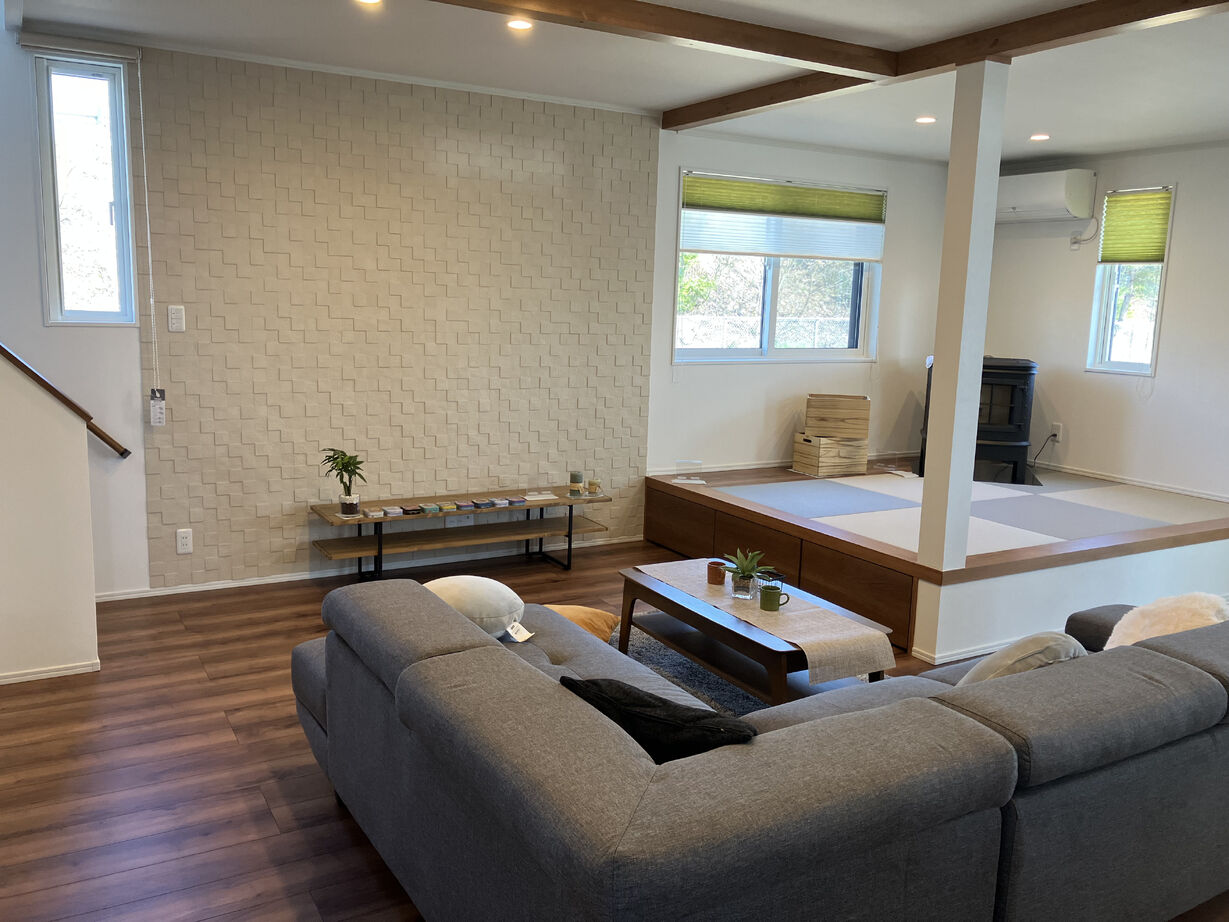 【置賜エリア】羽山総合建設 【山形県高畠町/2,500万円～2,999万円】リビングを中心に、家族の絆を深める住まいの建築実例画像2