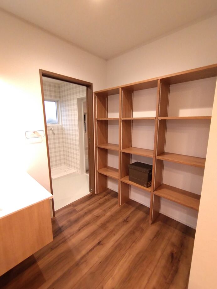 【置賜エリア】羽山総合建設 【山形県高畠町/2,500万円～2,999万円】リビングを中心に、家族の絆を深める住まいの建築実例画像3