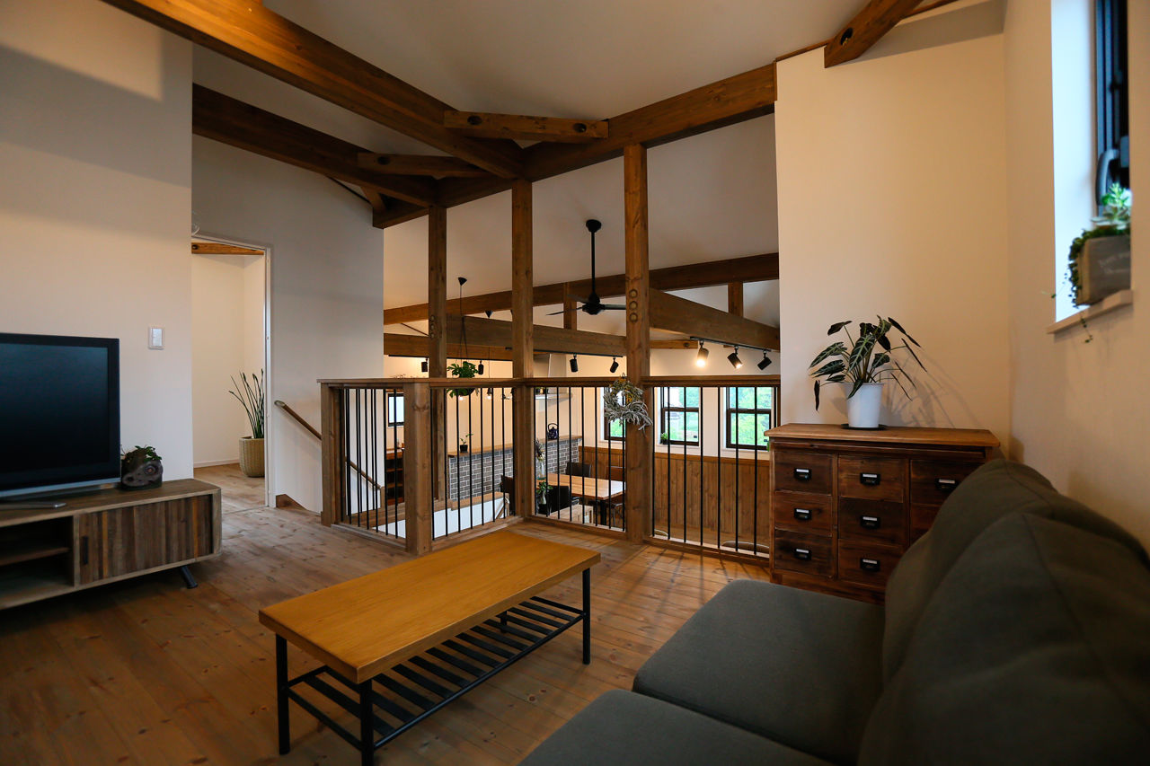 アクロスホーム 【BinO/上田市/スキップフロア/1000万円台/間取り有】小さく建てて豊かに暮らす。アイデアいっぱいの家！の建築実例画像5