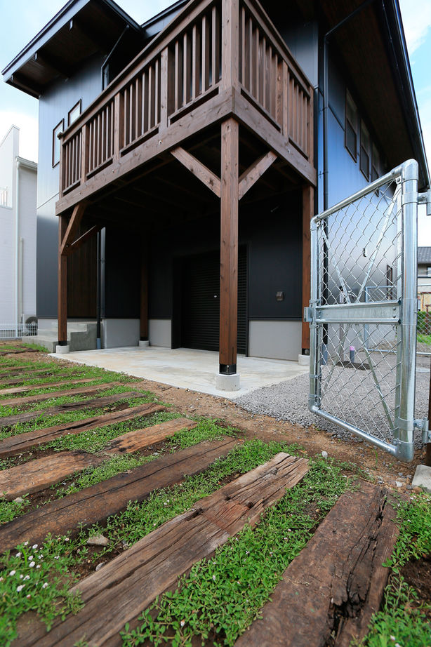 アクロスホーム 【BinO/上田市/スキップフロア/1000万円台/間取り有】小さく建てて豊かに暮らす。アイデアいっぱいの家！の建築実例画像6