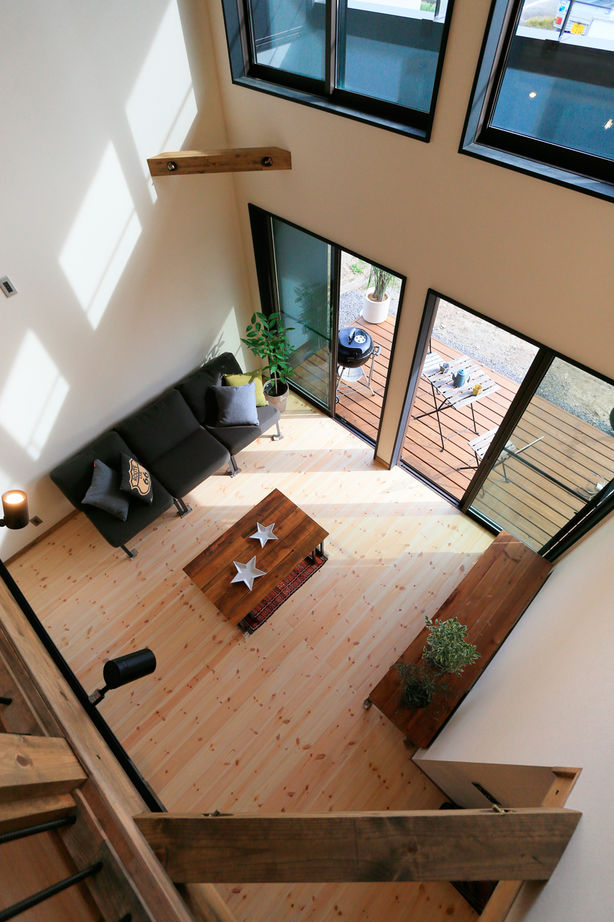 アクロスホーム 【BinO/2000万円台/29坪/間取り有】発想は「平屋×平屋」。大きな窓で自然とつながるアメリカンな２階建ての建築実例画像8