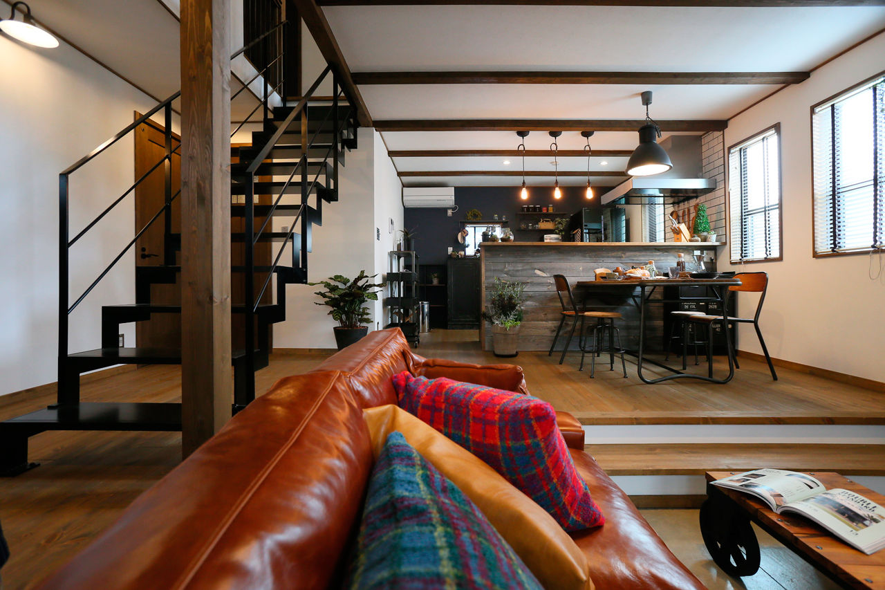 アクロスホーム 【BinO/上田市/1000万円台/間取り有/薪ストーブ】楽しい暮らし！大人インダストリアル「平屋＋ロフト」の家の建築実例画像3