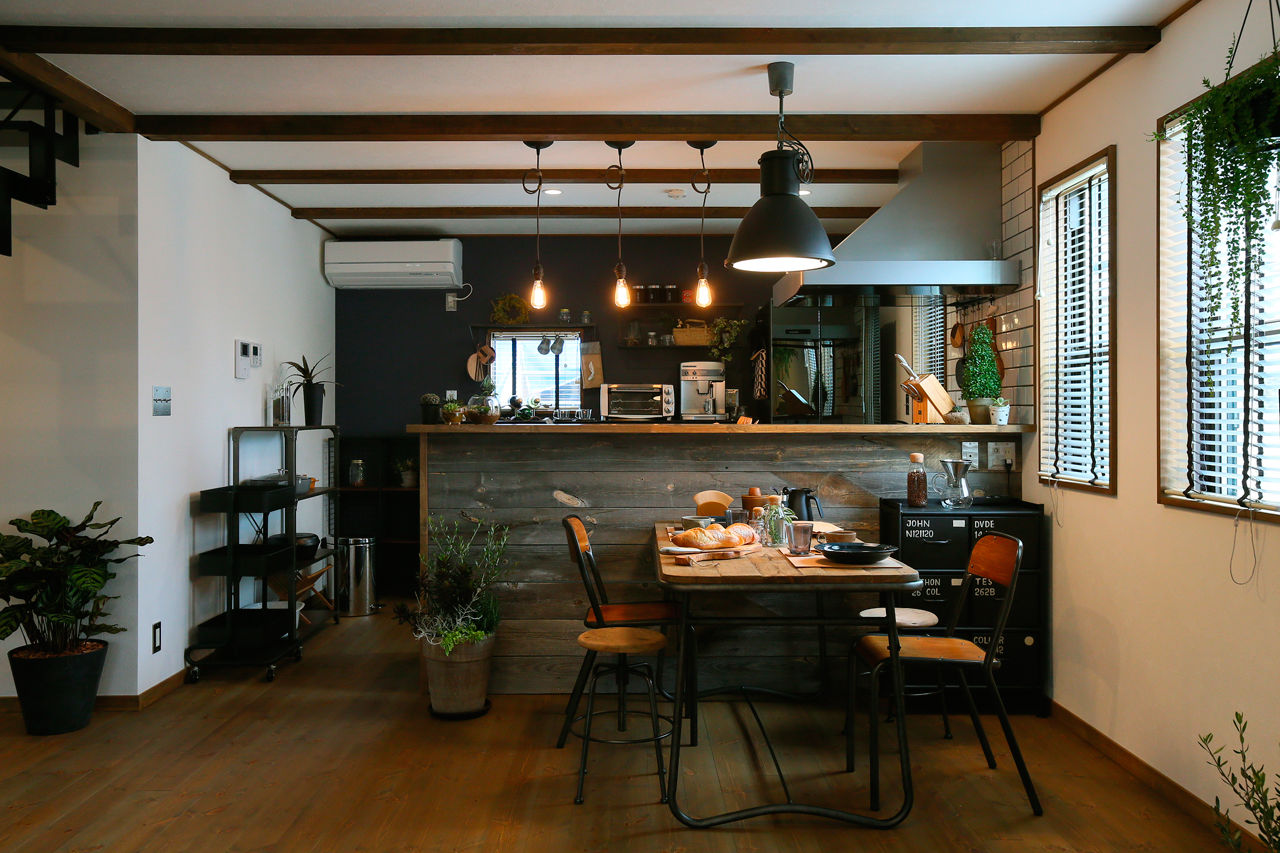 アクロスホーム 【BinO/上田市/1000万円台/間取り有/薪ストーブ】楽しい暮らし！大人インダストリアル「平屋＋ロフト」の家の建築実例画像5