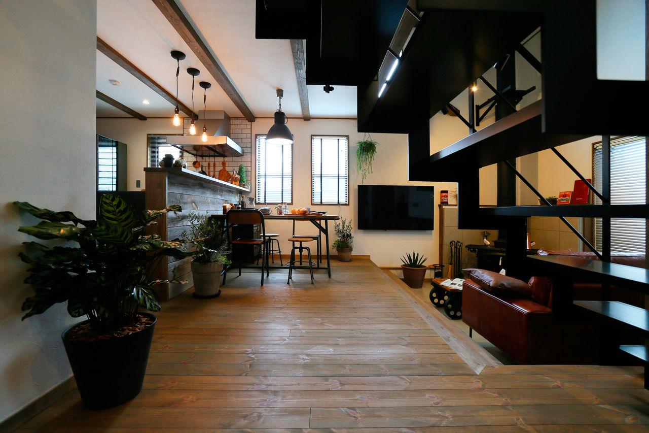 アクロスホーム 【BinO/上田市/1000万円台/間取り有/薪ストーブ】楽しい暮らし！大人インダストリアル「平屋＋ロフト」の家の建築実例画像6